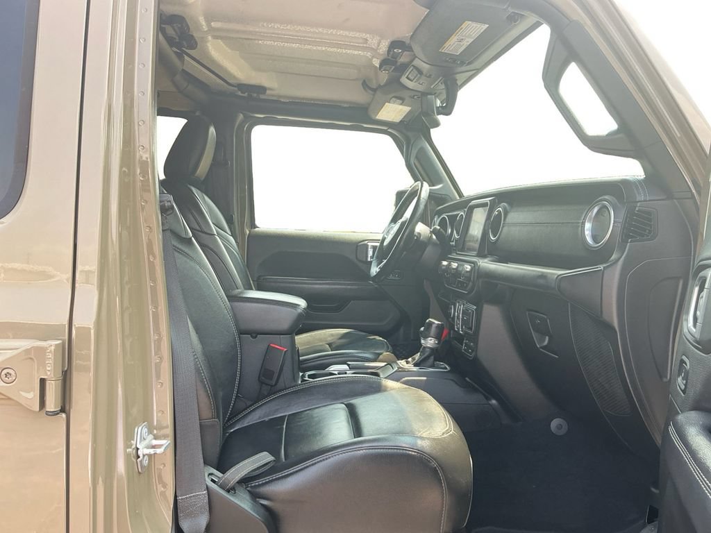 Used 2020 Jeep Gladiator Overland AWD/4WD image 22