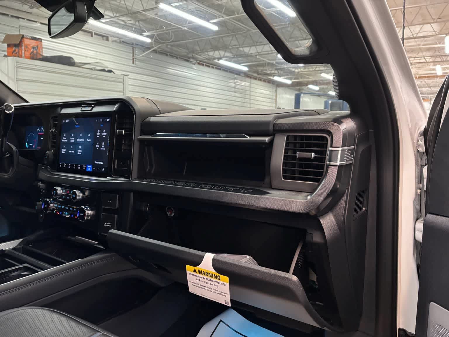 Used 2025 Ford F450 Platinum AWD/4WD image 29