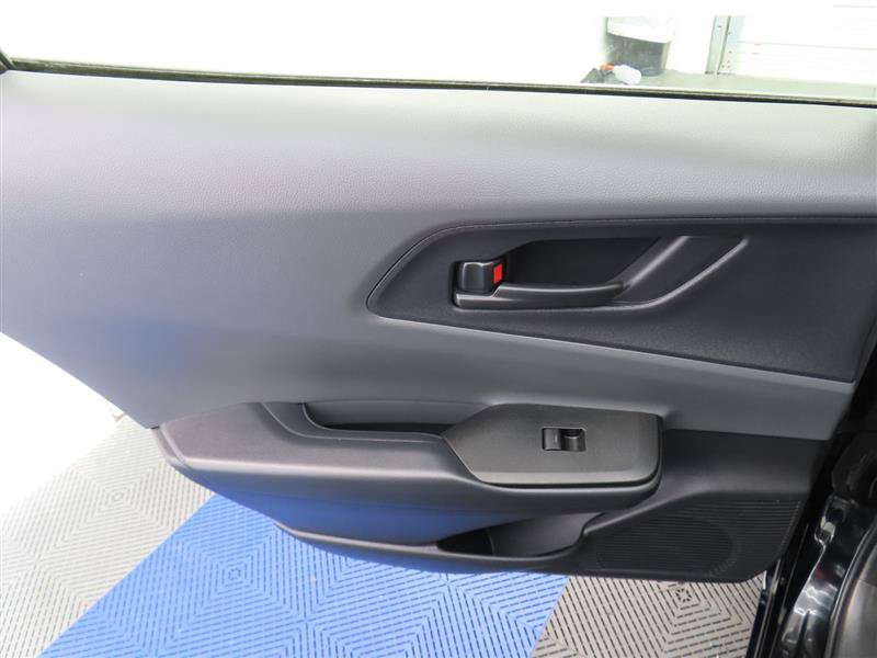 Used 2025 Toyota Prius LE FWD image 25