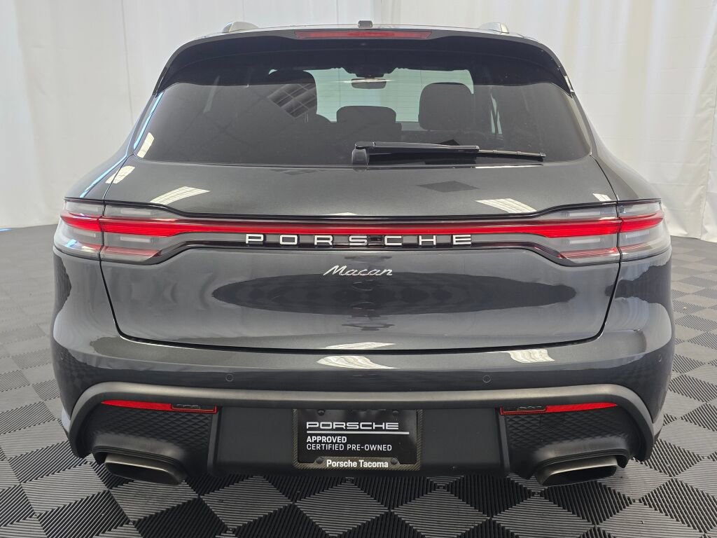 Certified 2024 Porsche Macan image 6