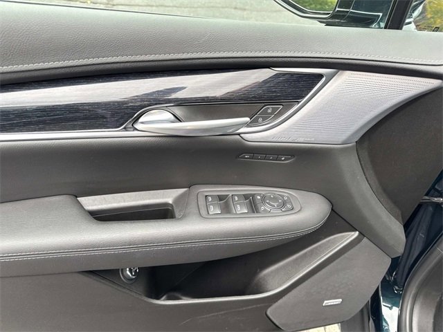 Certified 2025 Cadillac XT5 Premium Luxury image 15
