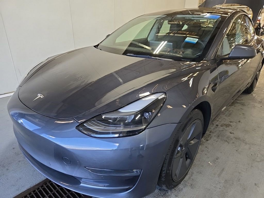 Used 2022 Tesla Model 3 Long Range AWD/4WD image 2