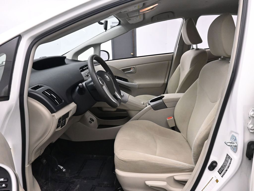 Used 2014 Toyota Prius Two image 12