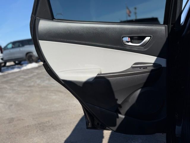 Used 2023 Hyundai Kona Limited image 17