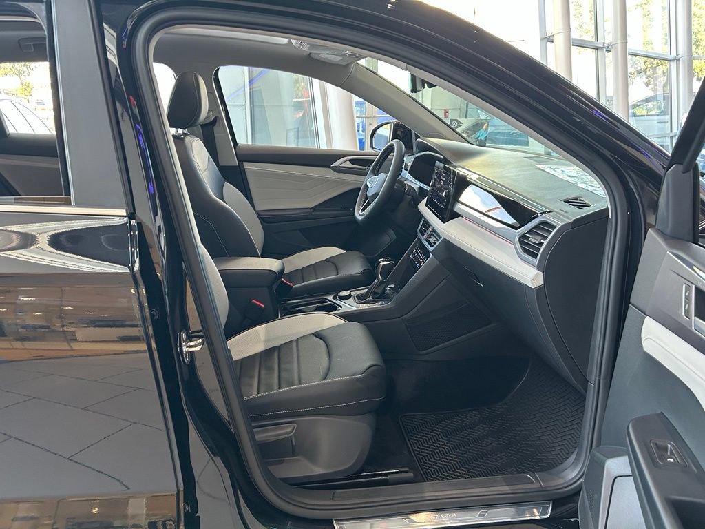 New 2026 Volkswagen Taos SEL AWD/4WD image 26