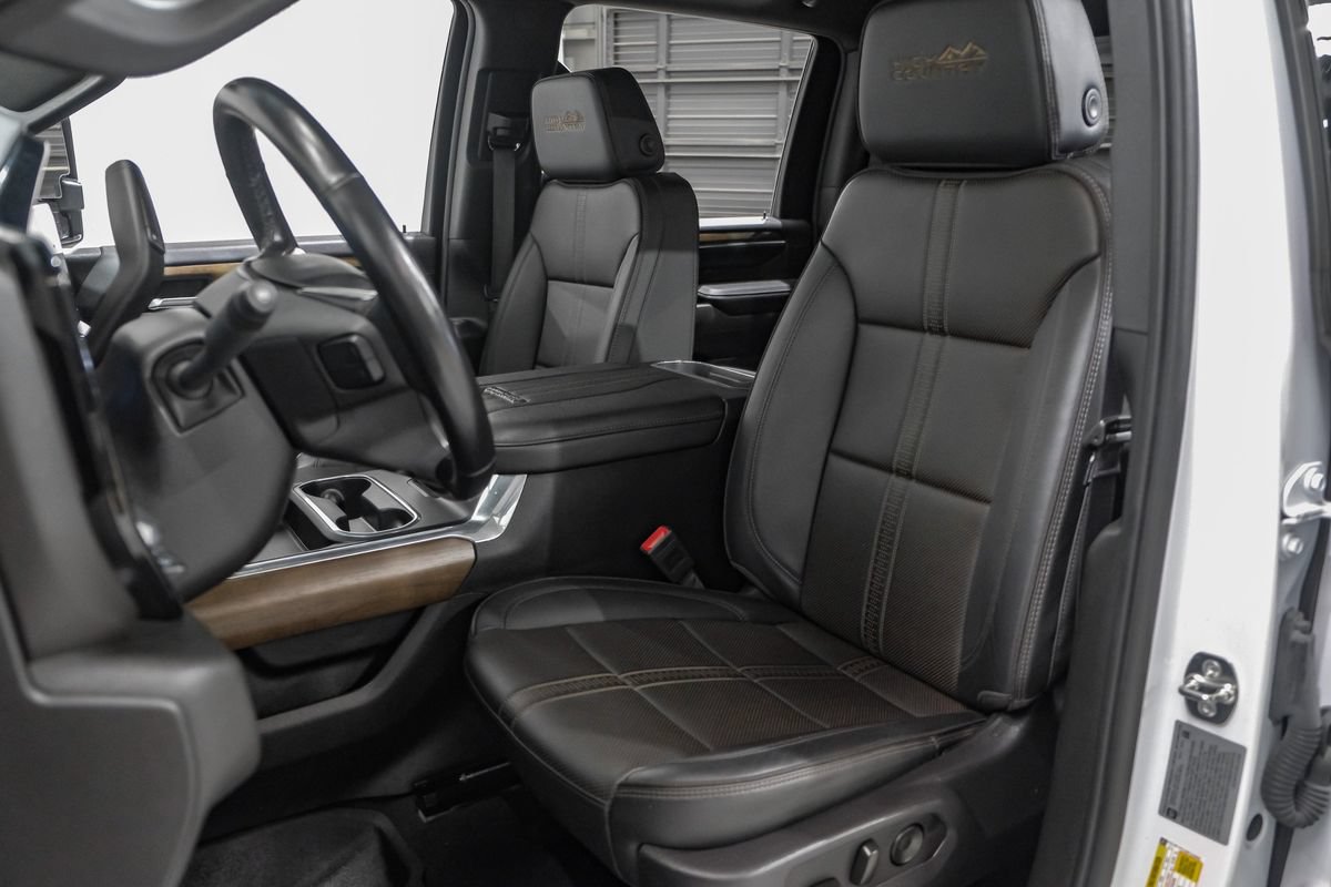 Used 2025 Chevrolet Silverado 3500 High Country w/ High Country Premium Package AWD/4WD image 31