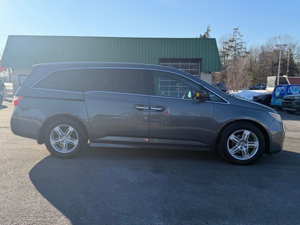 Used 2013 Honda Odyssey Touring Elite image 8