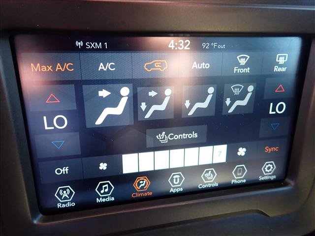 Used 2020 Jeep Renegade Trailhawk w/ Cold Weather Group AWD/4WD image 21