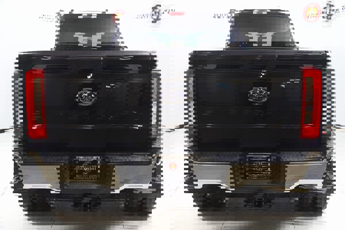 Used 2023 Ford F450 XLT w/ FX4 Off-Road Package image 42