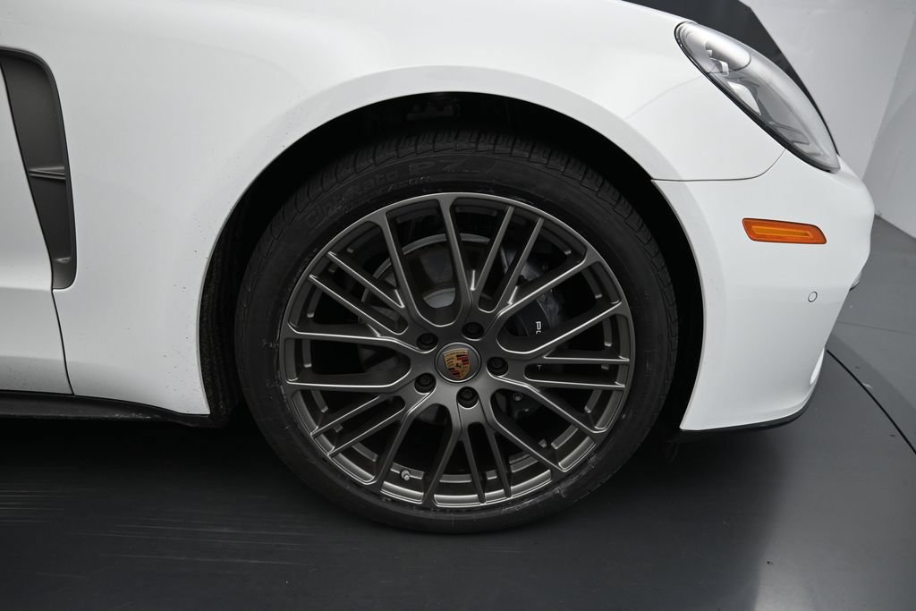 Certified 2023 Porsche Panamera Platinum Edition RWD image 28
