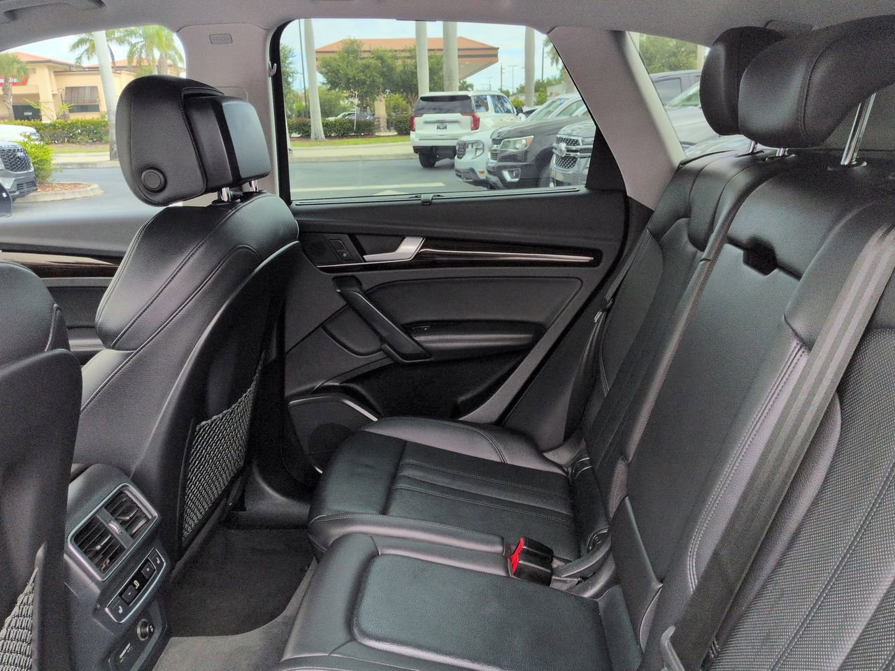 Used 2019 Audi Q5 2.0T Premium Plus w/ Premium Plus Package AWD/4WD image 14