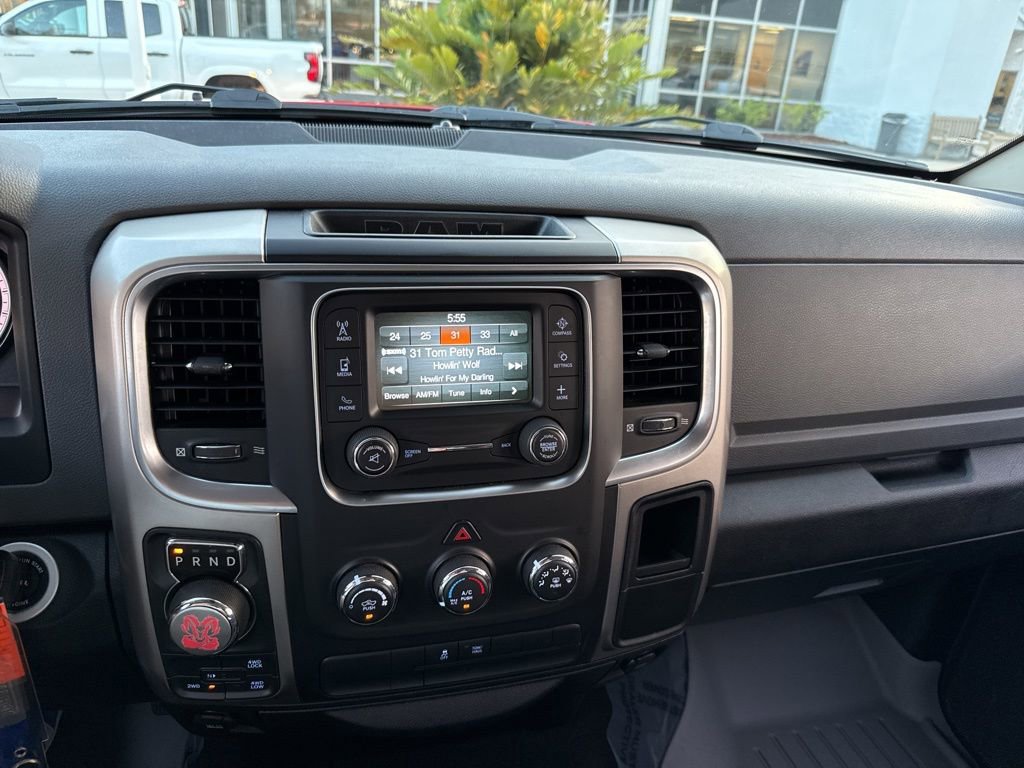 Used 2020 RAM 1500 Classic SLT image 45