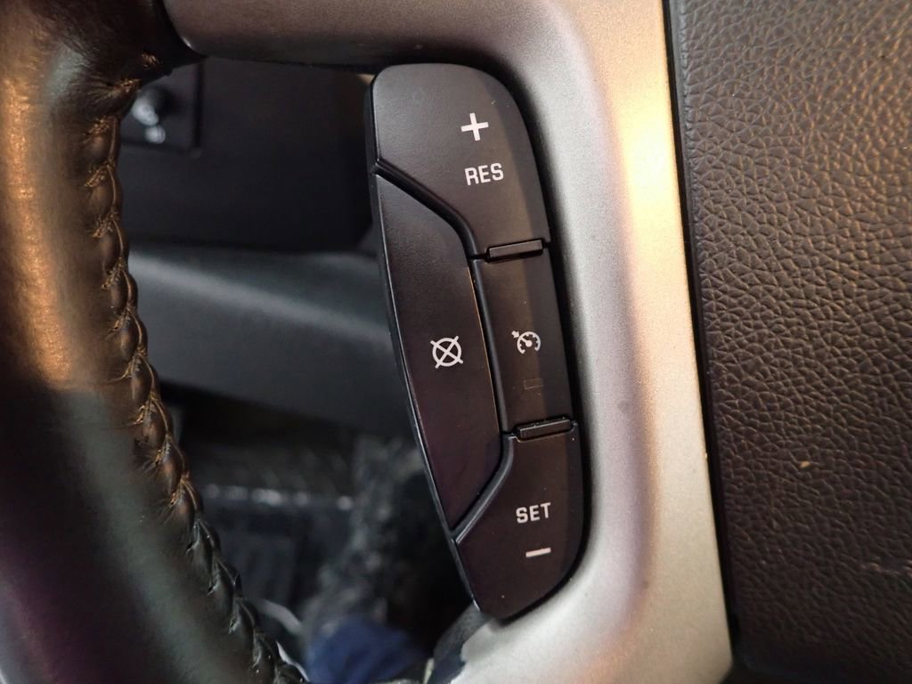 Used 2007 Chevrolet Silverado 2500 LT w/ Suspension Package, Off-Road AWD/4WD image 4