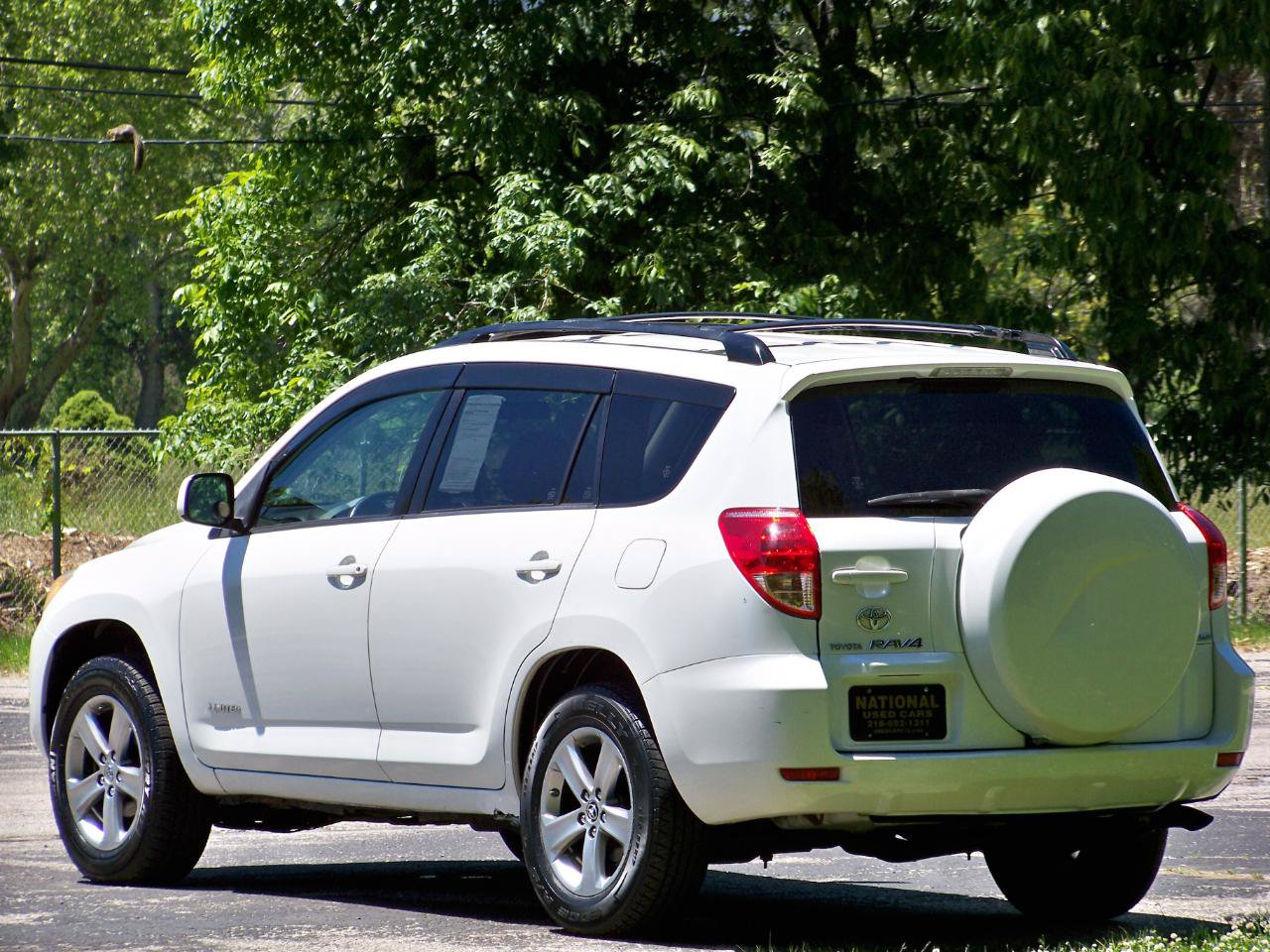 Used 2008 Toyota RAV4 Limited AWD/4WD image 9