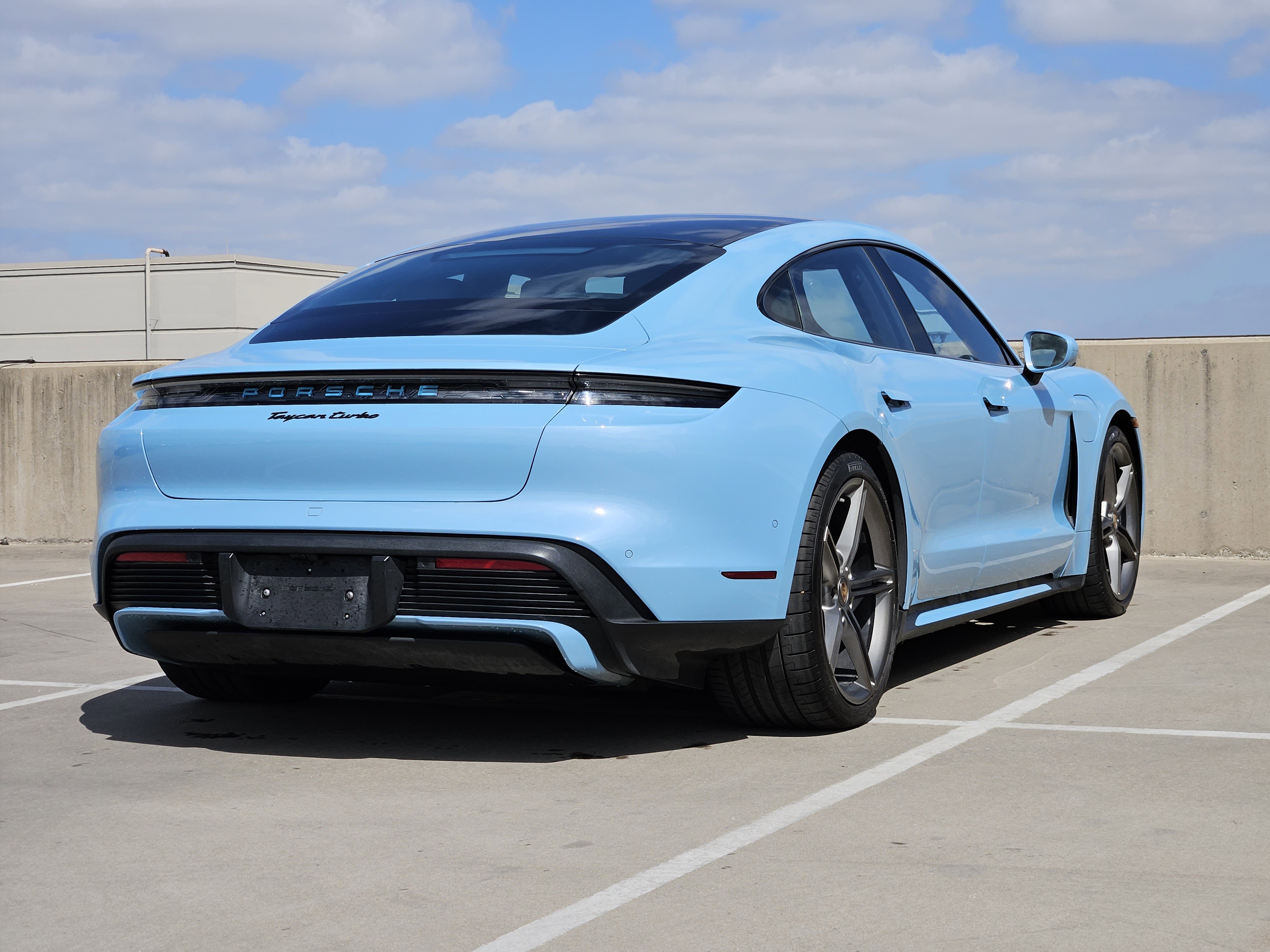 Used 2022 Porsche Taycan Turbo S image 8