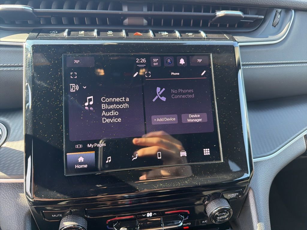 Used 2025 Jeep Grand Cherokee Laredo image 19