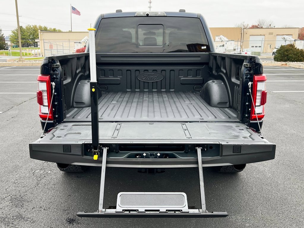 Used 2023 Ford F150 Raptor w/ Raptor Carbon Fibre Package image 11