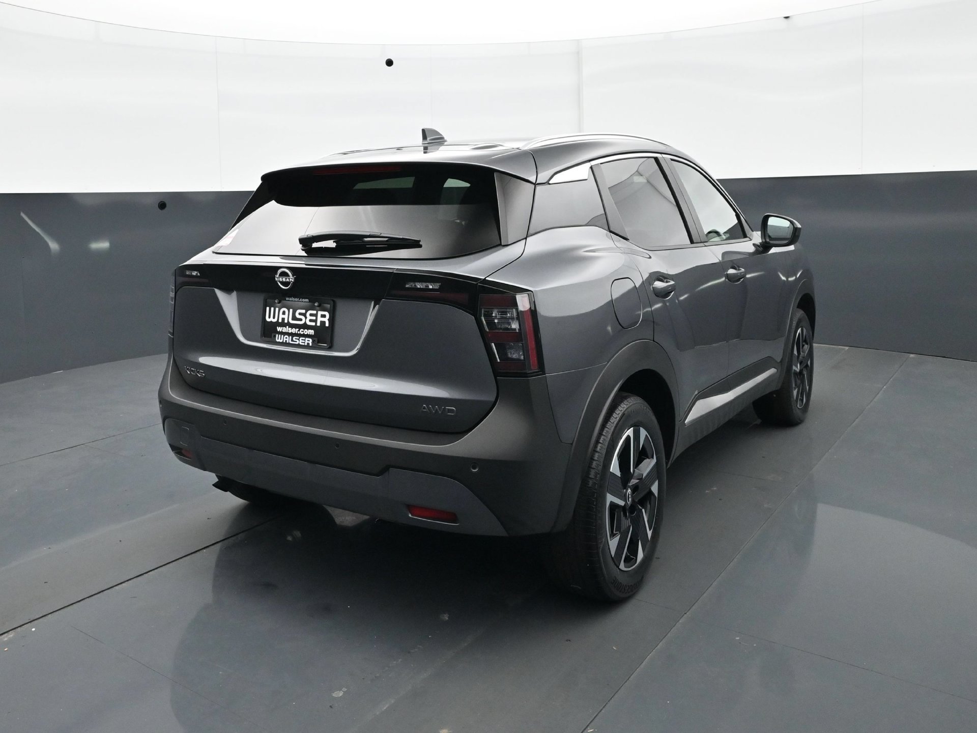 Used 2025 Nissan Kicks SV w/ SV Premium Package AWD/4WD image 6
