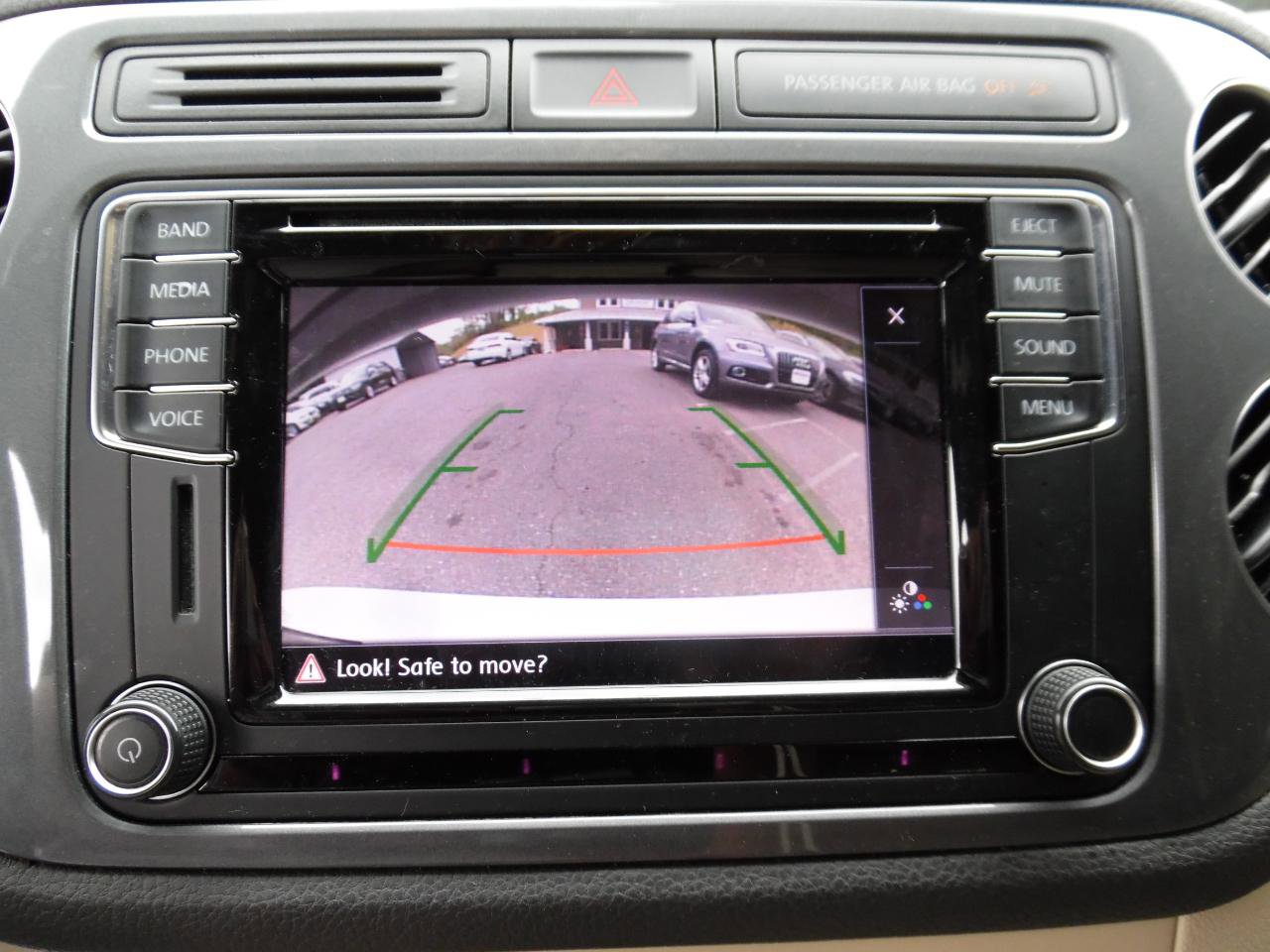 Used 2016 Volkswagen Tiguan R-Line AWD/4WD image 15
