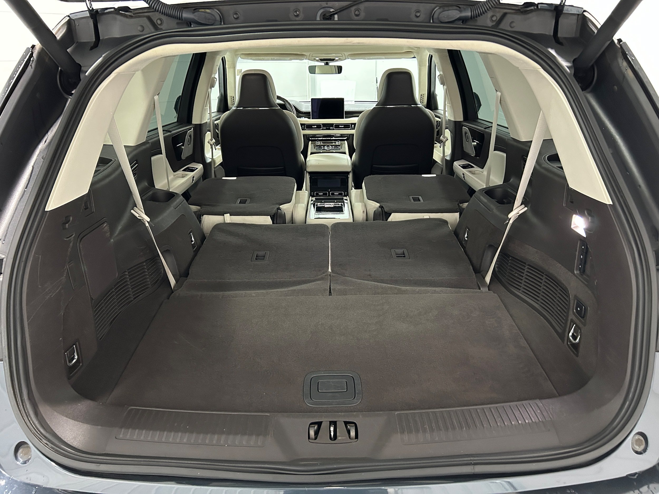 Used 2021 Lincoln Aviator Black Label AWD/4WD image 38