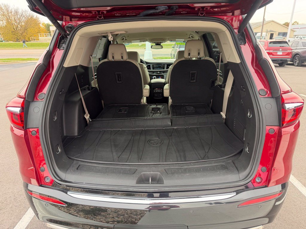 Used 2018 Buick Enclave Premium w/ Trailering Package FWD image 27