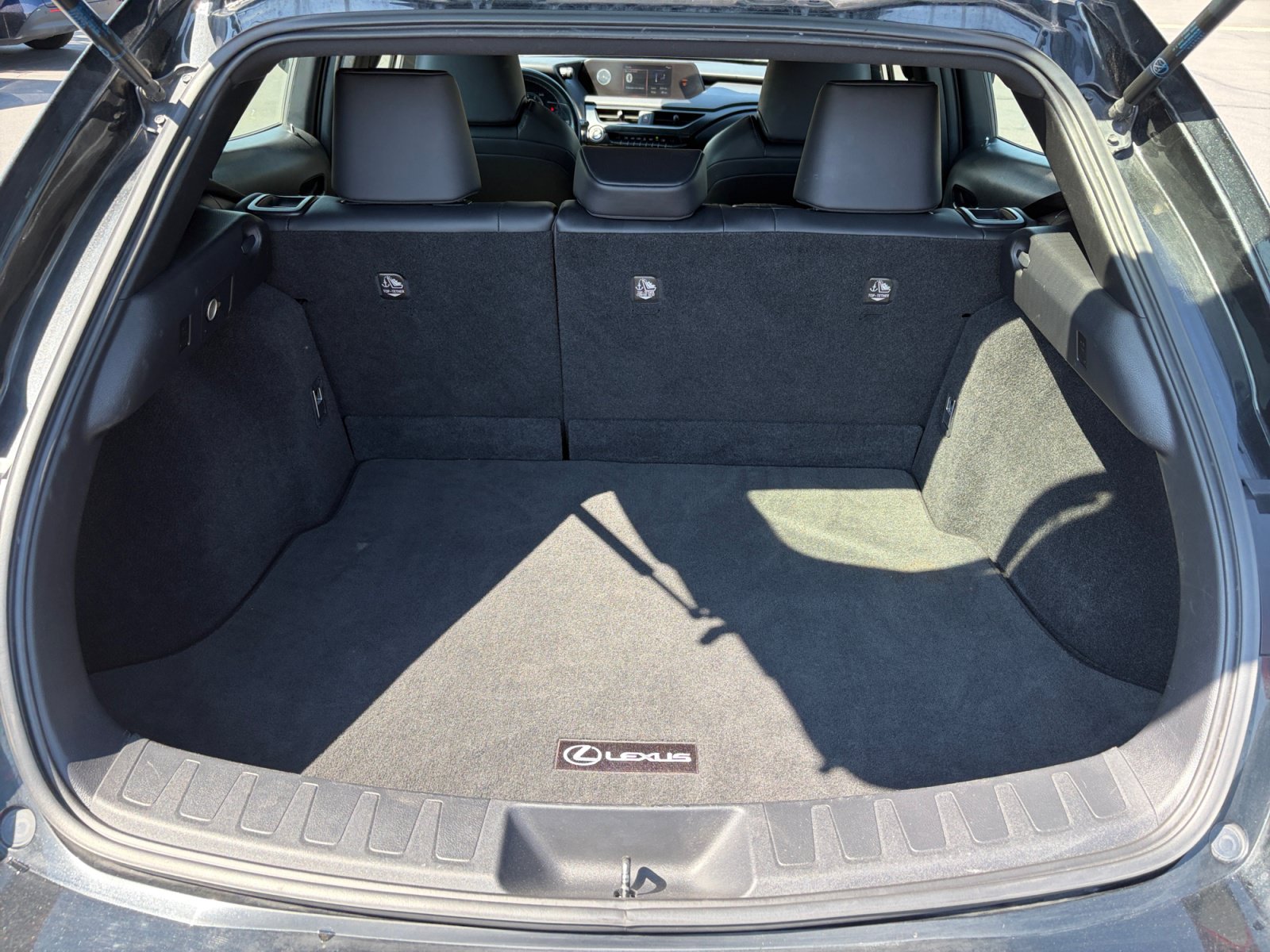 Used 2021 Lexus UX 200 FWD image 26