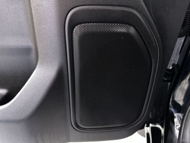 Used 2025 Chevrolet Silverado 1500 Custom AWD/4WD image 25