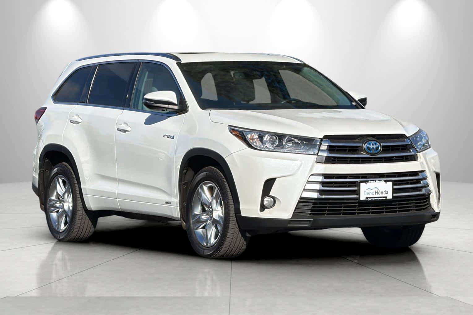 Used 2017 Toyota Highlander Limited AWD/4WD image 9