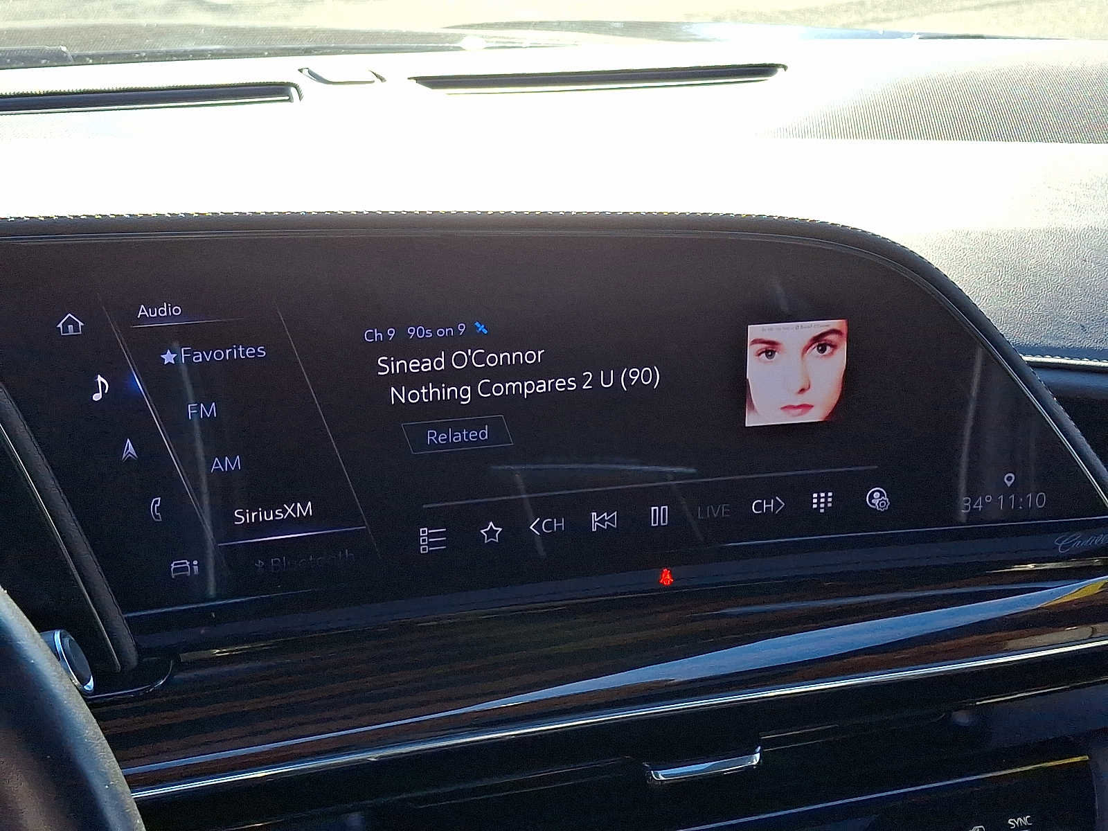 Used 2023 Cadillac Escalade Premium Luxury image 20