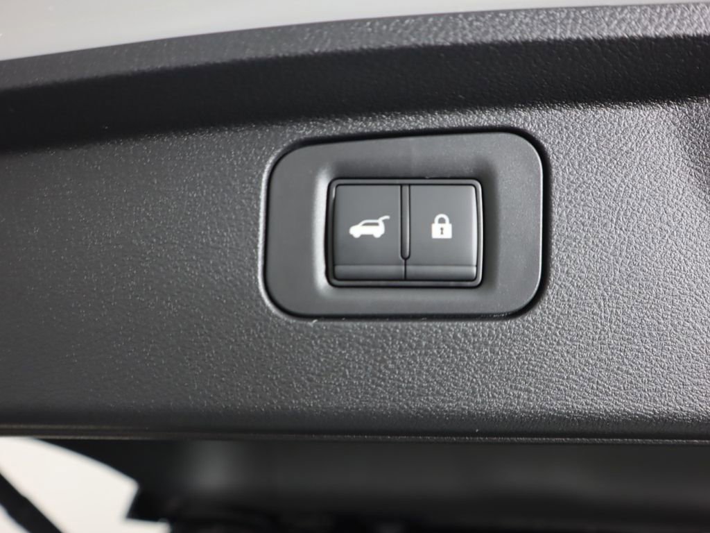 New 2025 Nissan Armada PRO-4X image 37