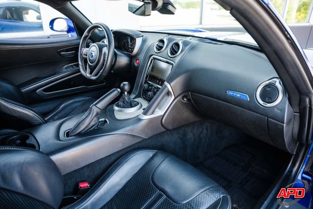 Used 2013 SRT Viper GTS w/ GTS Laguna Interior Pkg RWD image 24
