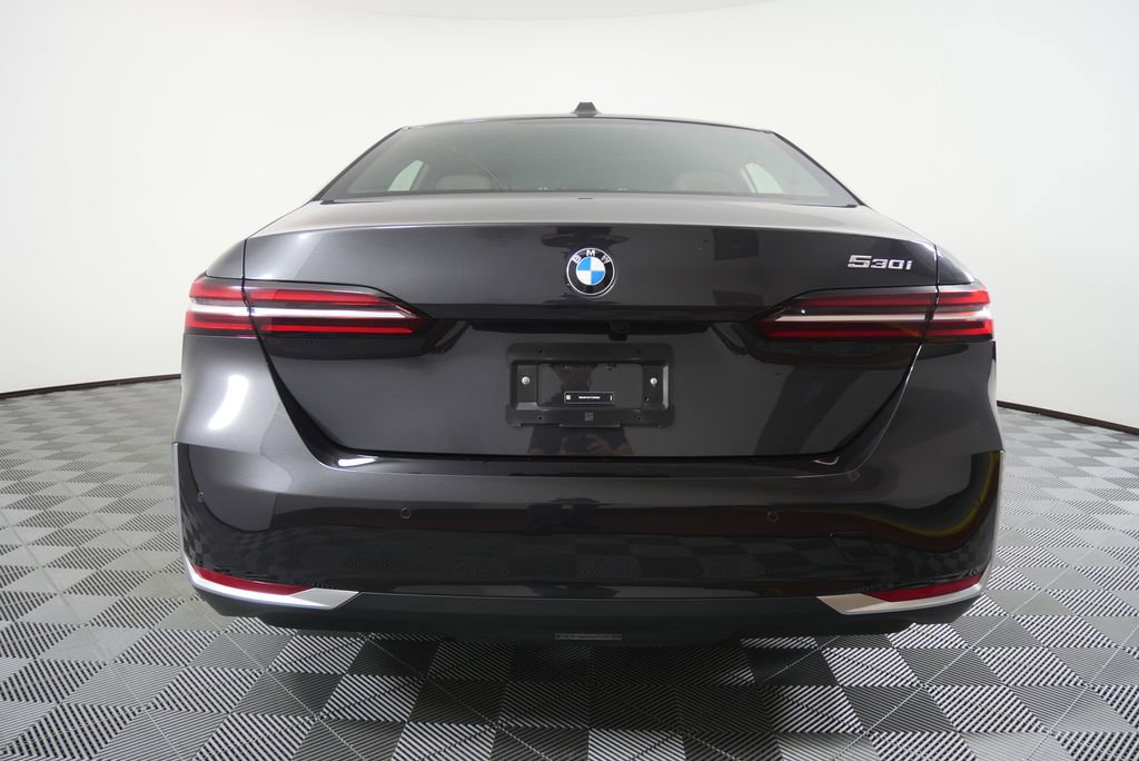 Certified 2026 BMW 530i RWD image 4
