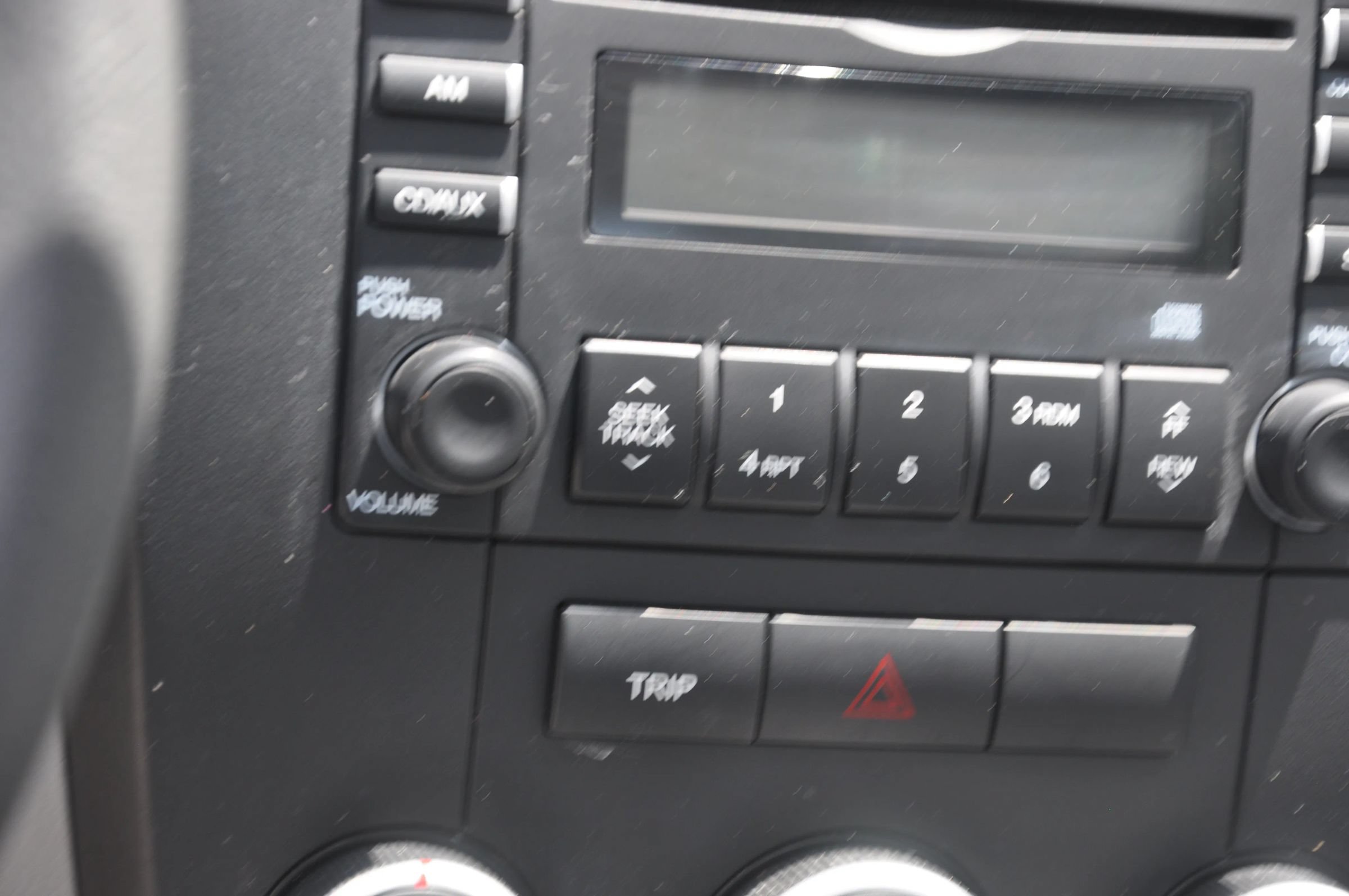 Used 2009 Kia Spectra LX FWD image 21