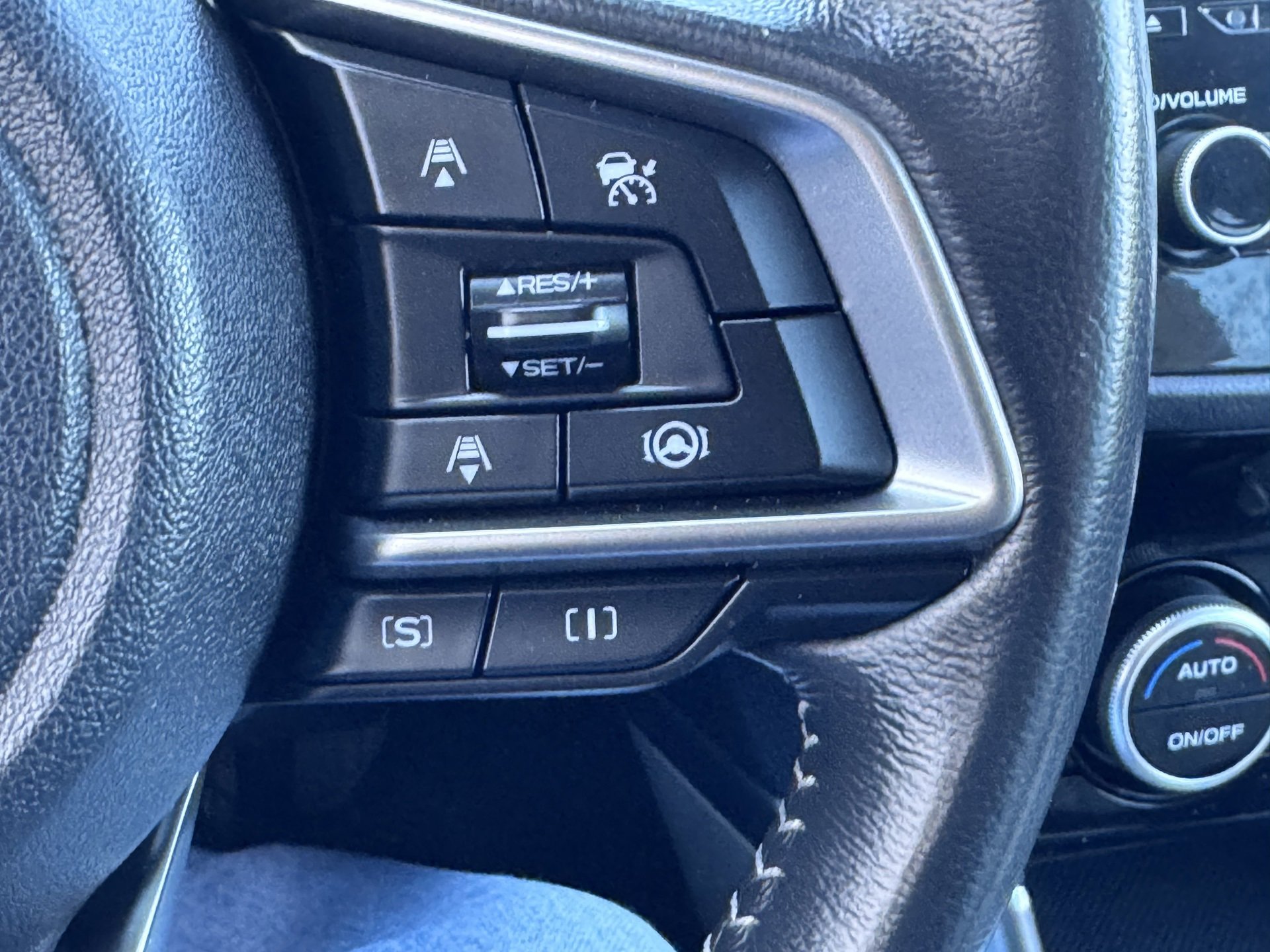 Used 2022 Subaru Forester Premium image 26