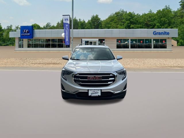 Used 2021 GMC Terrain SLT w/ Infotainment Package II AWD/4WD image 2