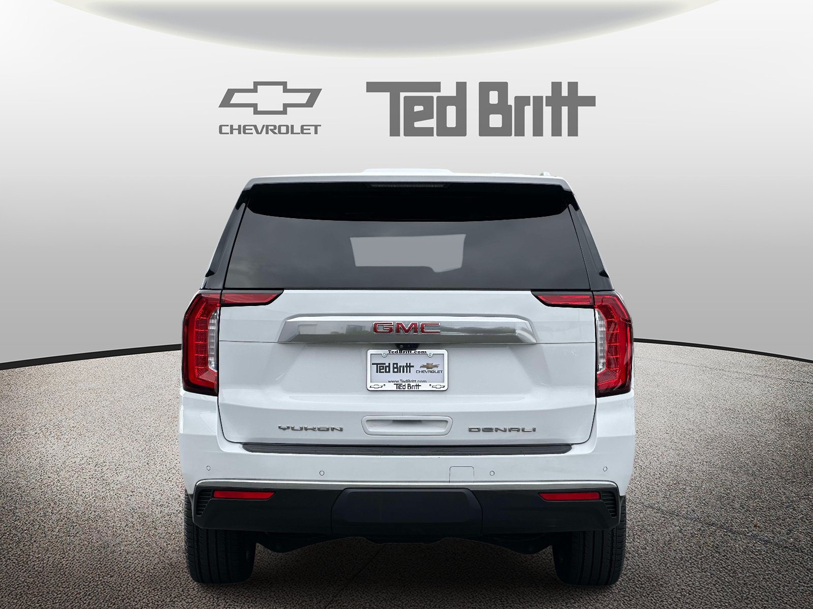 Used 2021 GMC Yukon XL Denali w/ Advanced Technology Package AWD/4WD image 5