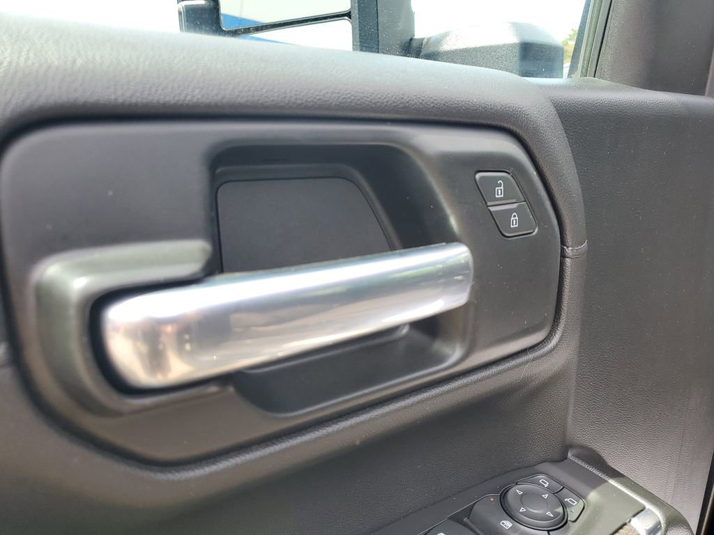 Used 2020 Chevrolet Silverado 1500 RST w/ All-Star Edition AWD/4WD image 25