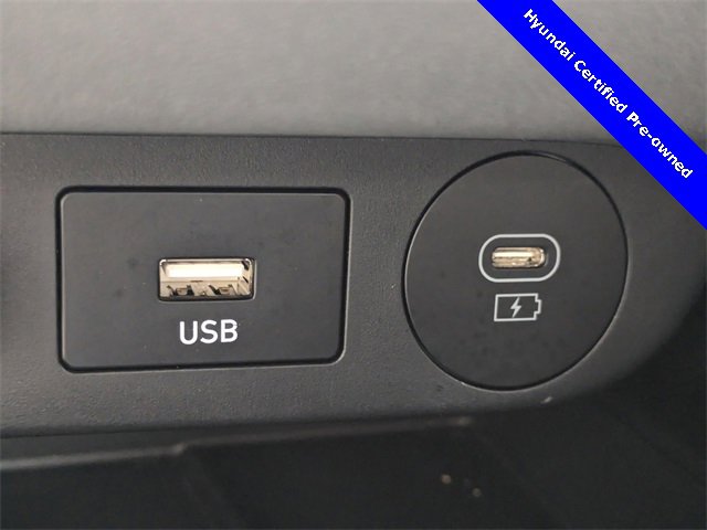 Certified 2025 Hyundai Elantra SEL image 22
