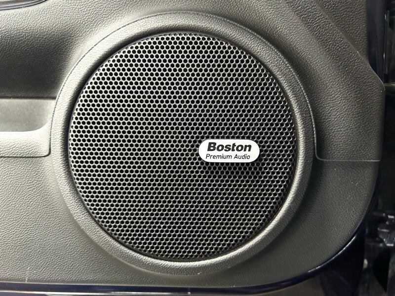 Used 2010 Chevrolet Camaro SS w/ RS Package image 26