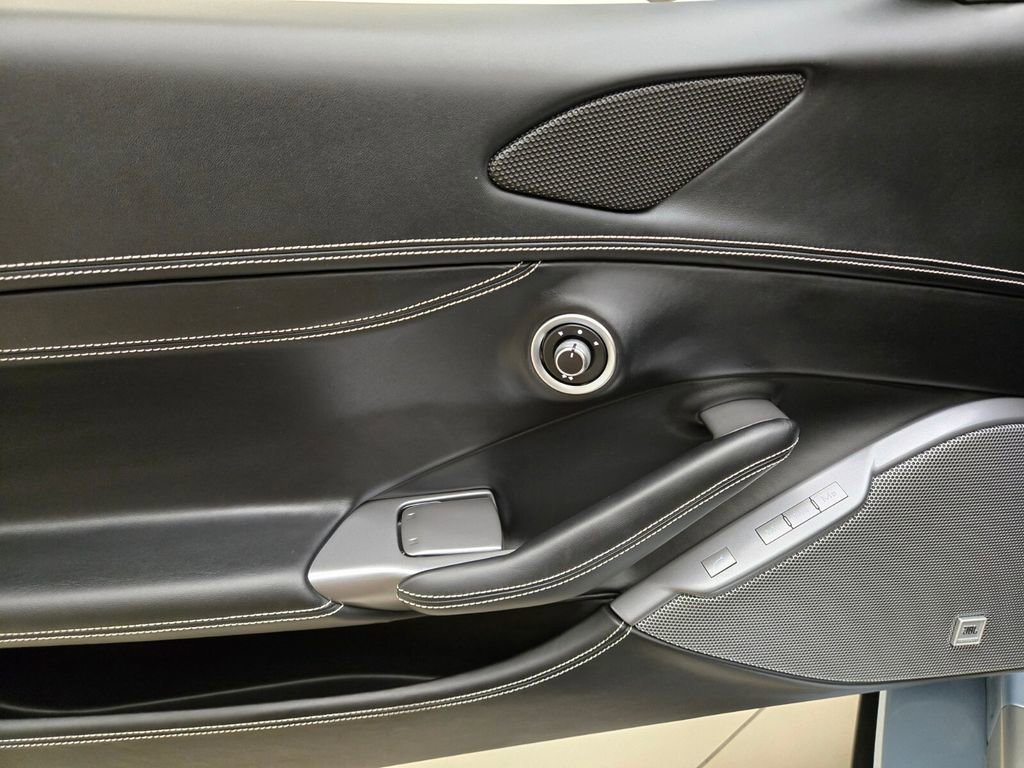 Used 2022 Ferrari Portofino M image 32