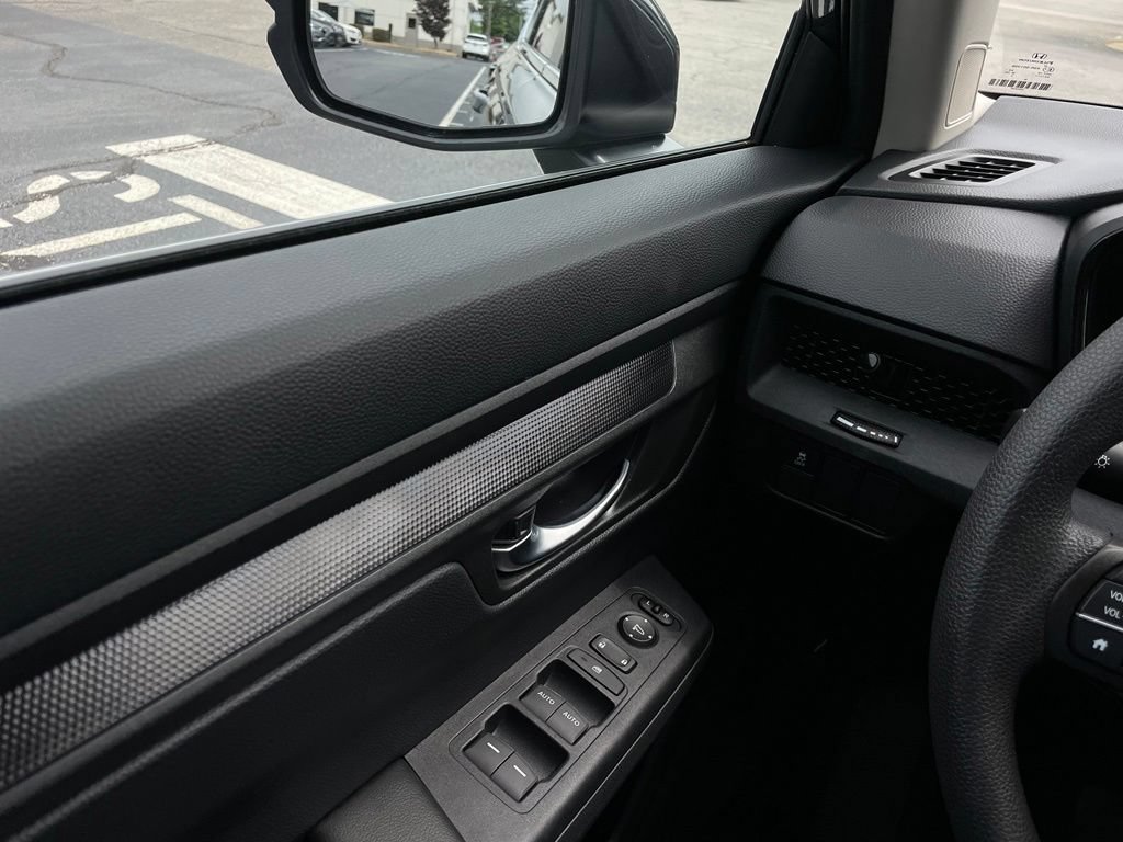 Certified 2025 Honda CR-V EX image 22