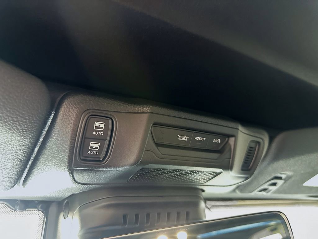 Used 2024 Jeep Wrangler High Altitude AWD/4WD image 32