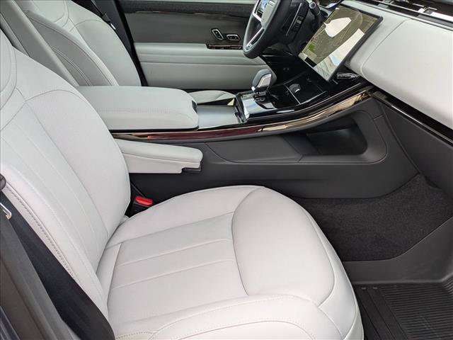 New 2027 Land Rover Range Rover Sport SE AWD/4WD image 18