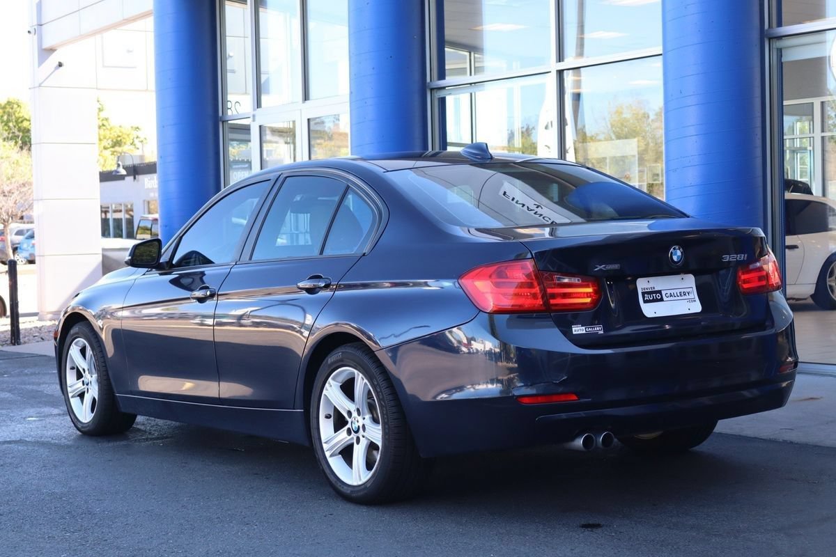 Used 2015 BMW 328i xDrive Sedan AWD/4WD image 3