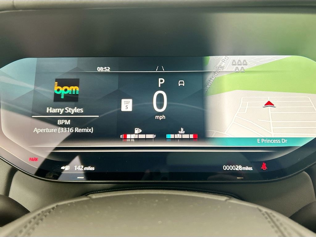 New 2026 Land Rover Range Rover Long Wheelbase SE image 34