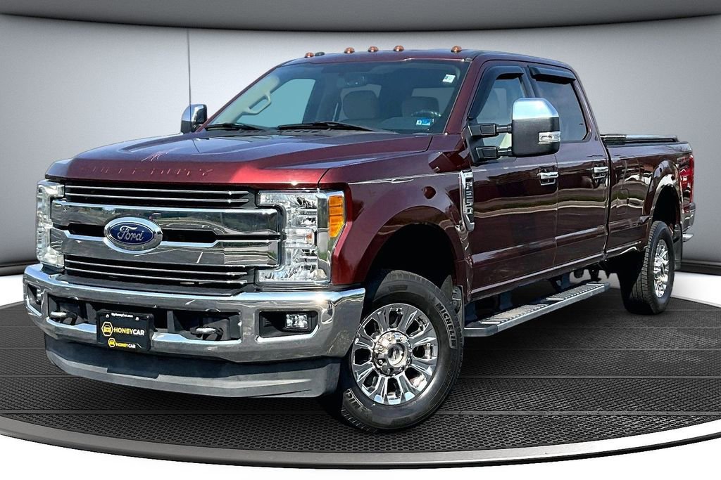 Used 2017 Ford F250 Lariat w/ Chrome Package image 3