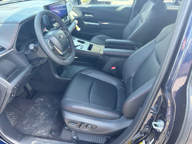 New 2026 Toyota Sienna XSE FWD image 28