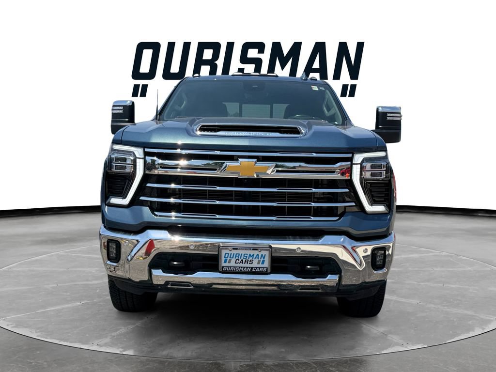 Used 2025 Chevrolet Silverado 2500 LTZ w/ LTZ Premium Package AWD/4WD image 2