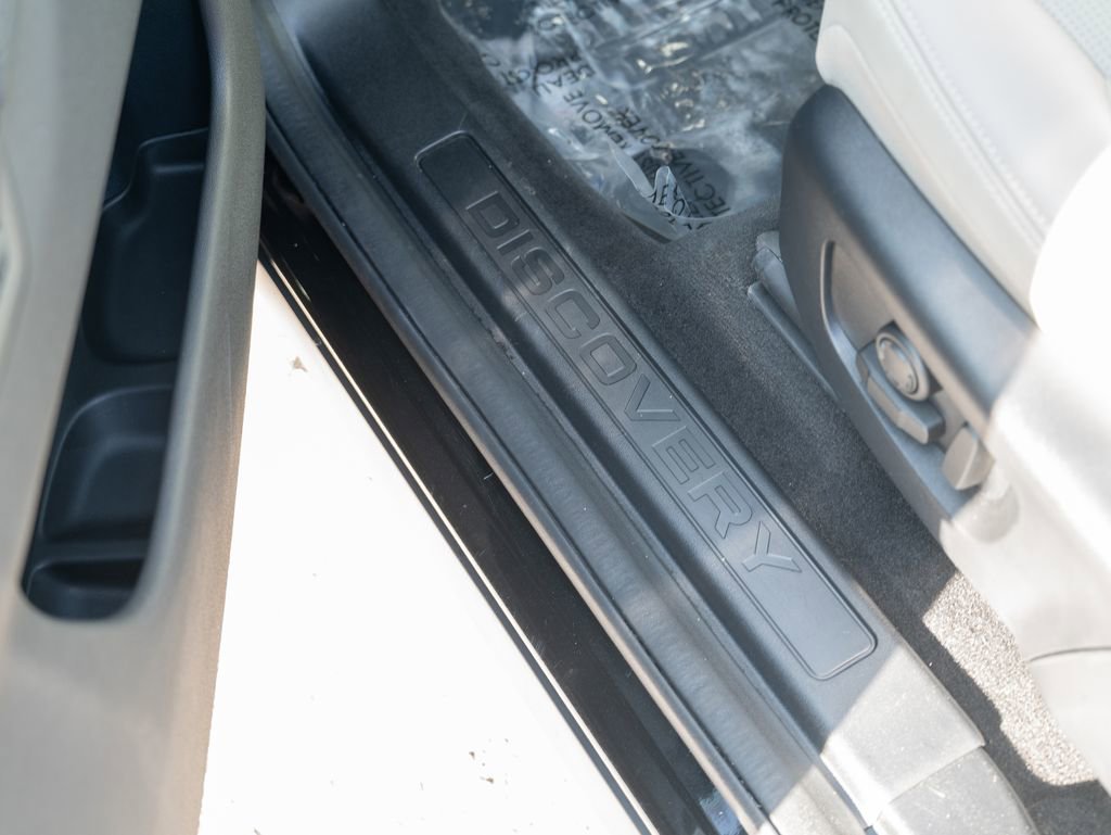 Certified 2024 Land Rover Discovery Sport S AWD/4WD image 17