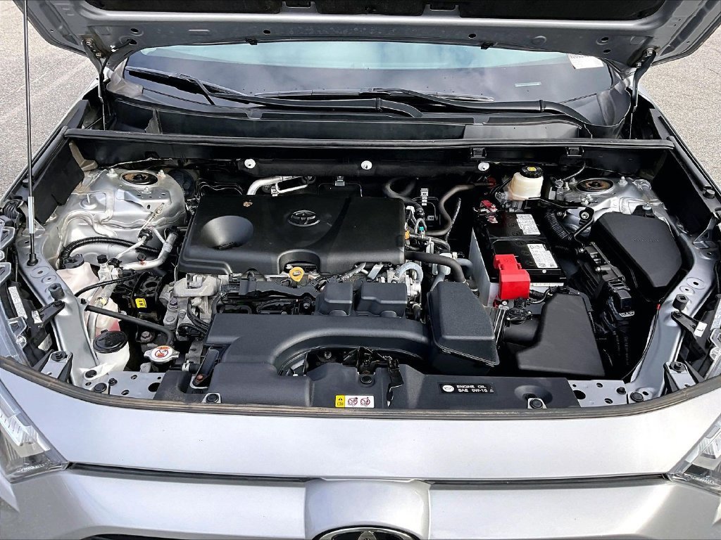 Used 2022 Toyota RAV4 XLE AWD/4WD image 30